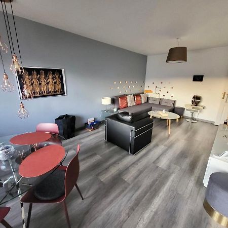 Tichnich Appartement - 2 Bedrooms - 1 Min Away From Train Station Annemasse Exterior photo