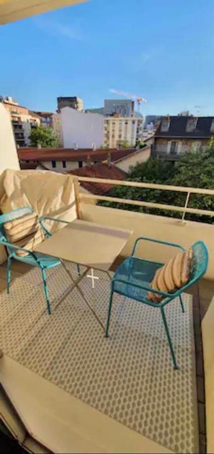 Tichnich Appartement - 2 Bedrooms - 1 Min Away From Train Station Annemasse Exterior photo