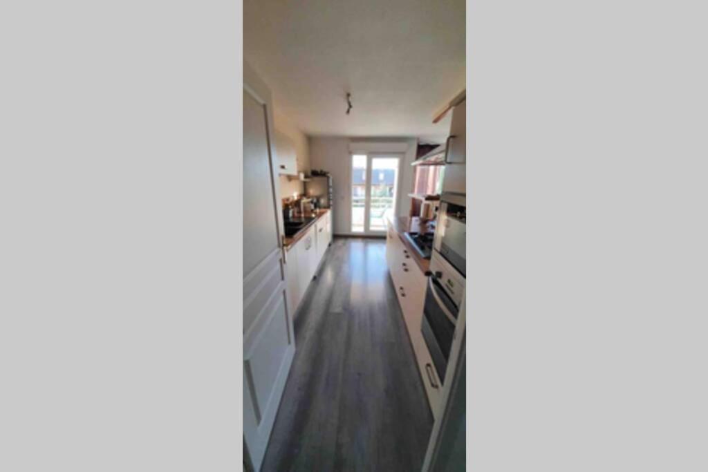 Tichnich Appartement - 2 Bedrooms - 1 Min Away From Train Station Annemasse Exterior photo